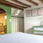Toussaint - Calme & Authentique Appartement *