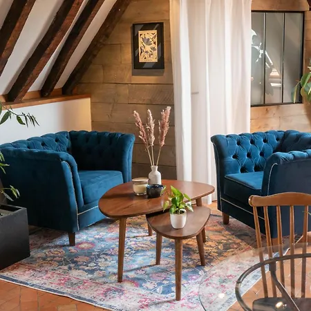 Toussaint - Calme & Authentique Apartment *